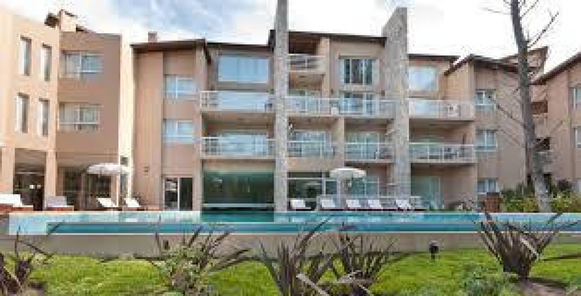 DEPARTAMENTO TRES AMB DUPLEX EN CARILO A 50 MTS DEL MAR