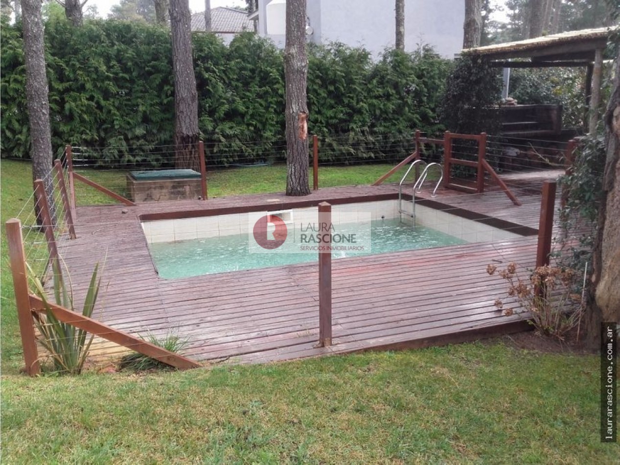 CASA EN PINAMAR NORTE  con piscina