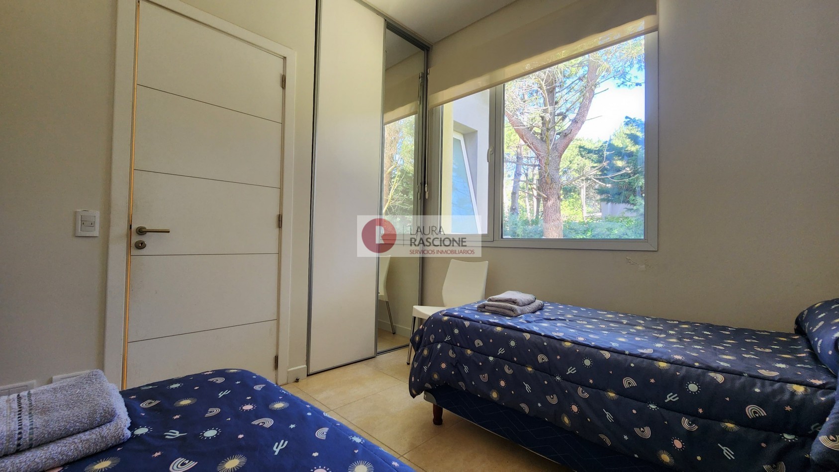 Casa de 4 Dormitorios - Sobre la Cancha de Polo en La Herradura, Pinamar