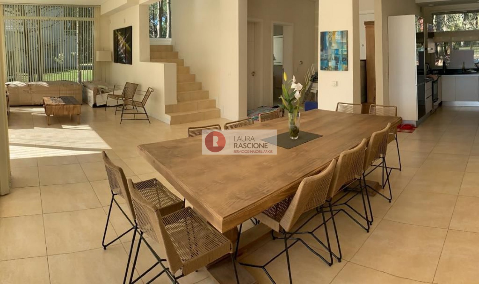Casa de 4 Dormitorios - Sobre la Cancha de Polo en La Herradura, Pinamar
