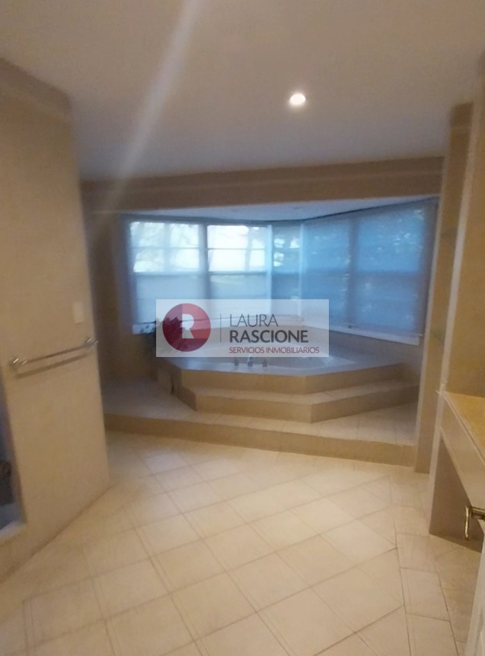 Casa en Venta en Carilo