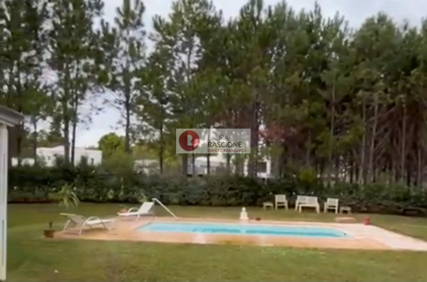 Hermosa casa con vista al lago, en Barrio cerrado La Herradura
