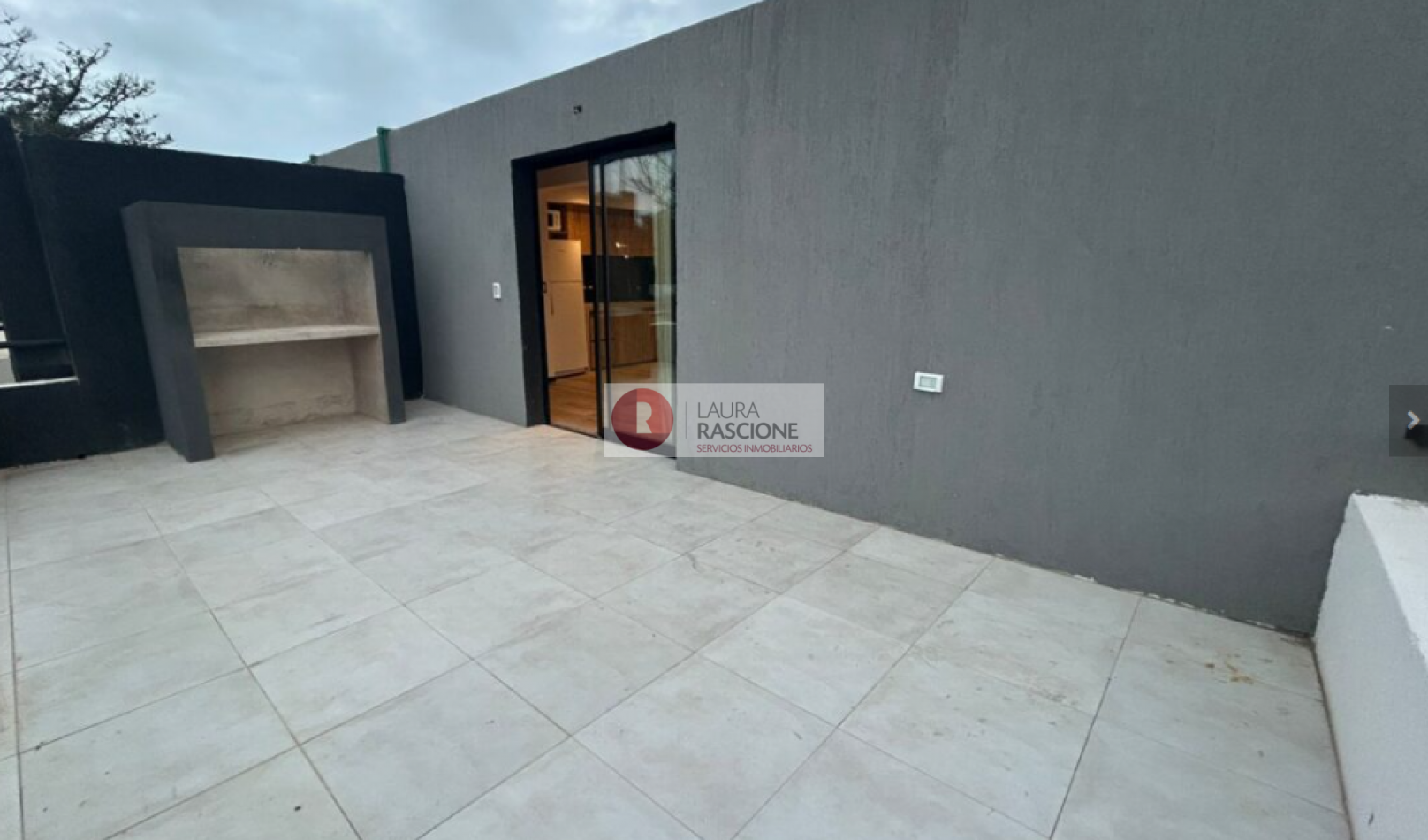 DEPARTAMENTO A ESTRENAR A MTS DEL BALNEARIO LA PERGOLA (C)