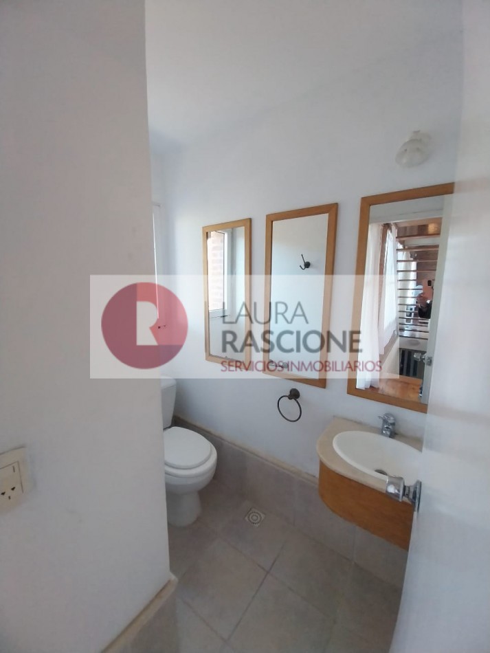 Casa en venta en Carilo, sobre Avutarda a 100 mas del mar!