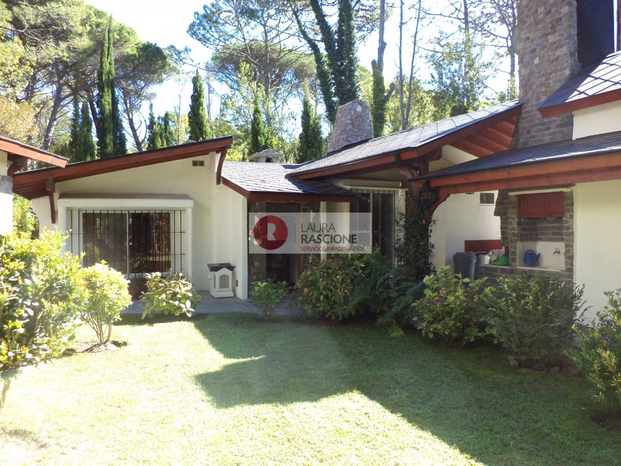 CASA DE 1 PLANTA EN CARILO