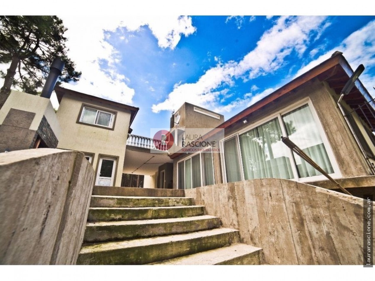 CASA SOBRE SHAW Y DE LA CALANDRIA. PINAMAR NORTE