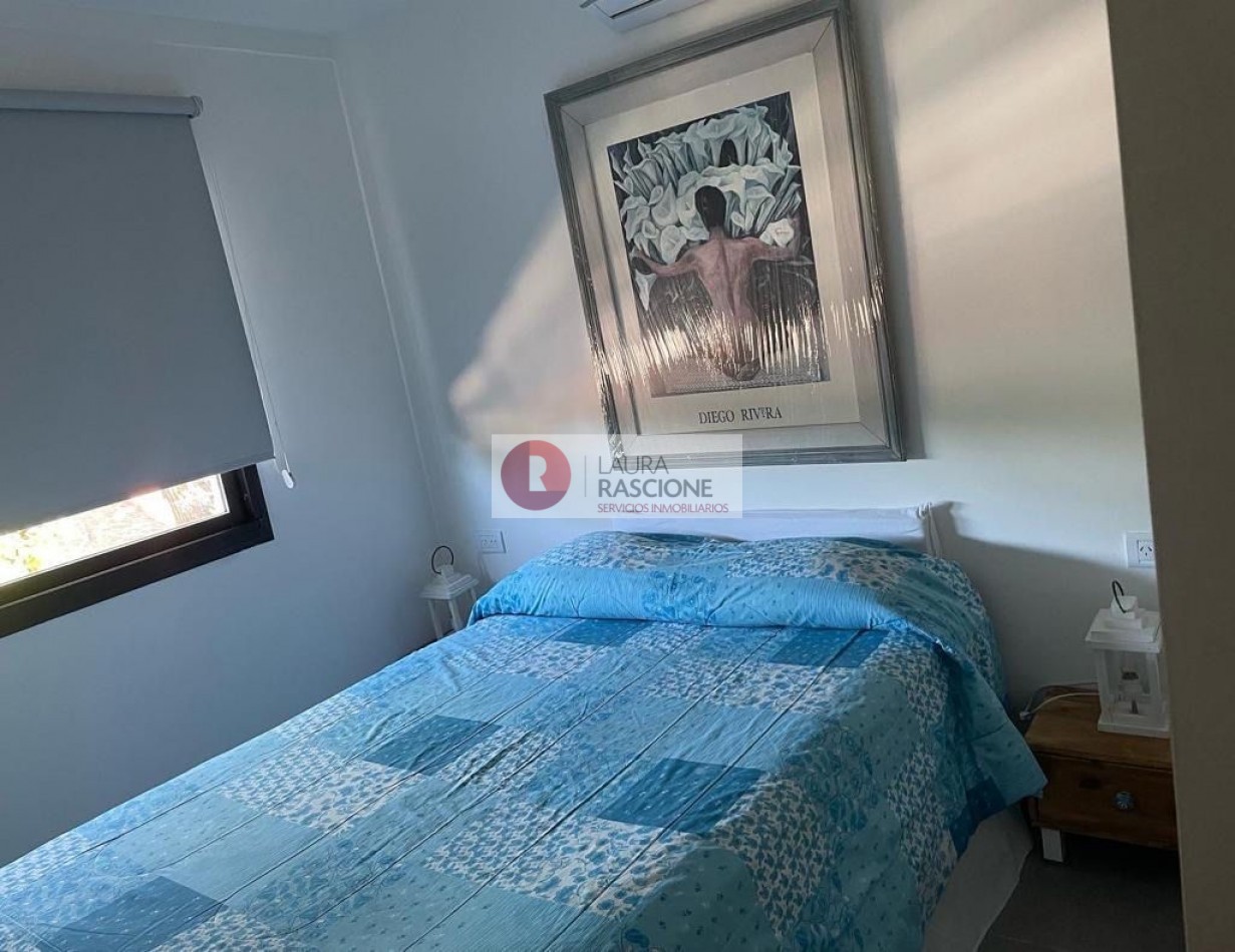 Departamento de 2 ambientes con Terraza, Jacuzzi y Cochera Propia