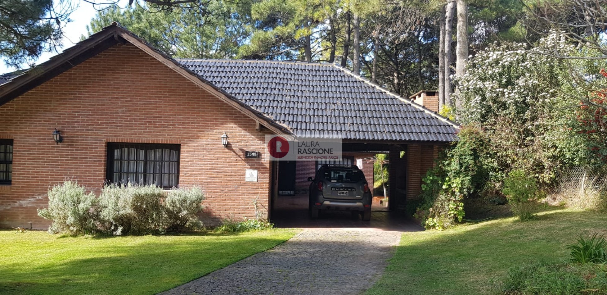 CASA "LA SOÑADA" EN BARRIO TRIDENTE - PINAMAR