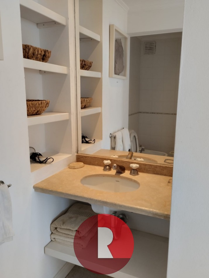 Departamento duplex en Carilo - Vista franca al Mar (c)