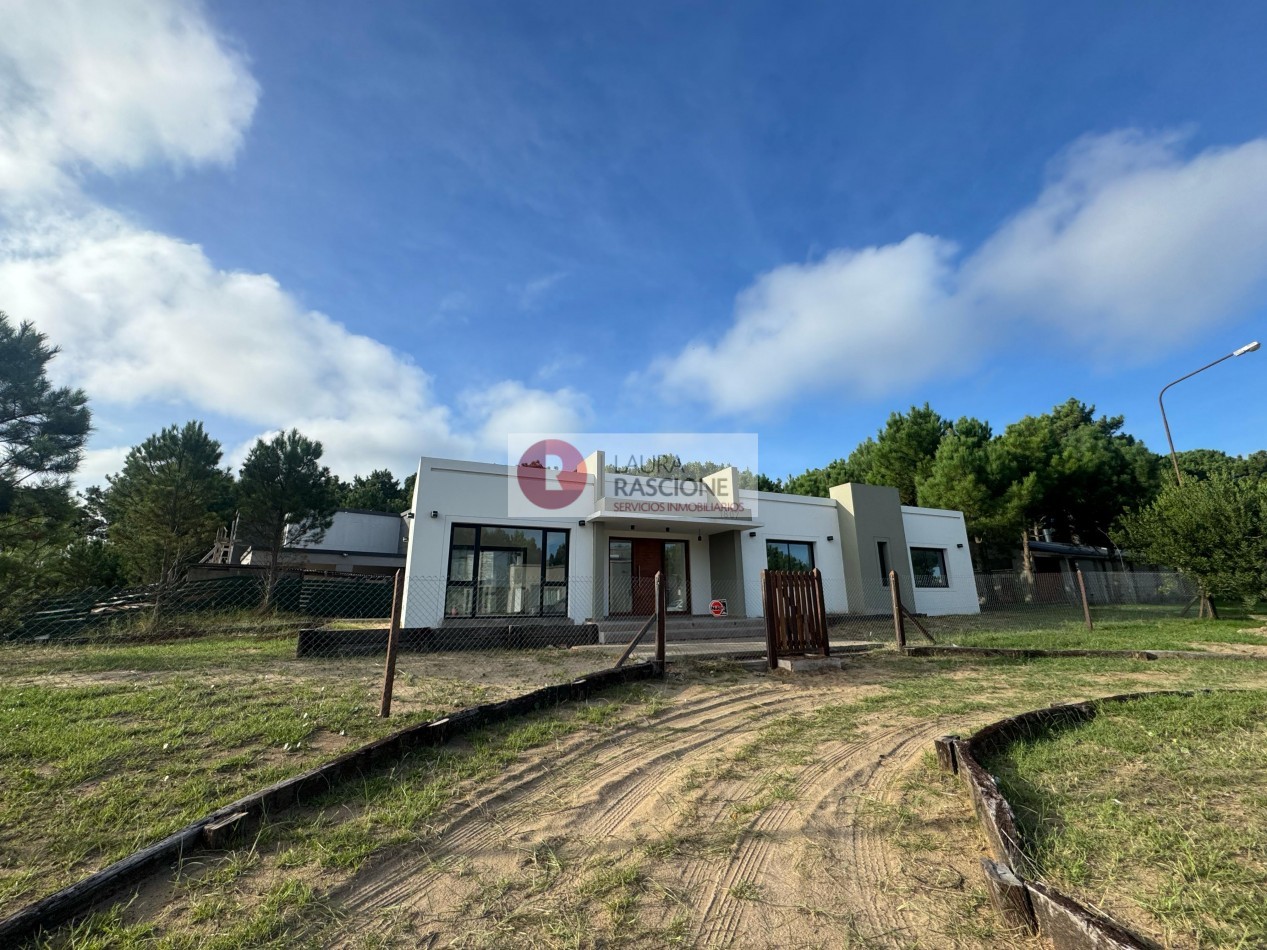 CASA A ESTRENAR ZONA NAYADES