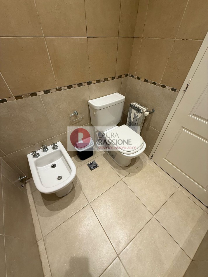 Casa en venta  Pinamar Norte, cerca del centro del Olimpo y la playa