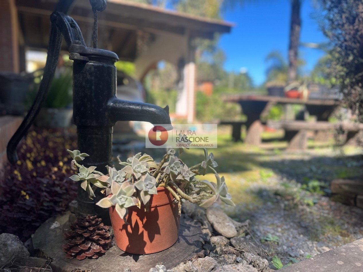 venta Casa 5 ambientes con departamento independiente en Valeria del Mar   - Ideal para vivir y generar renta