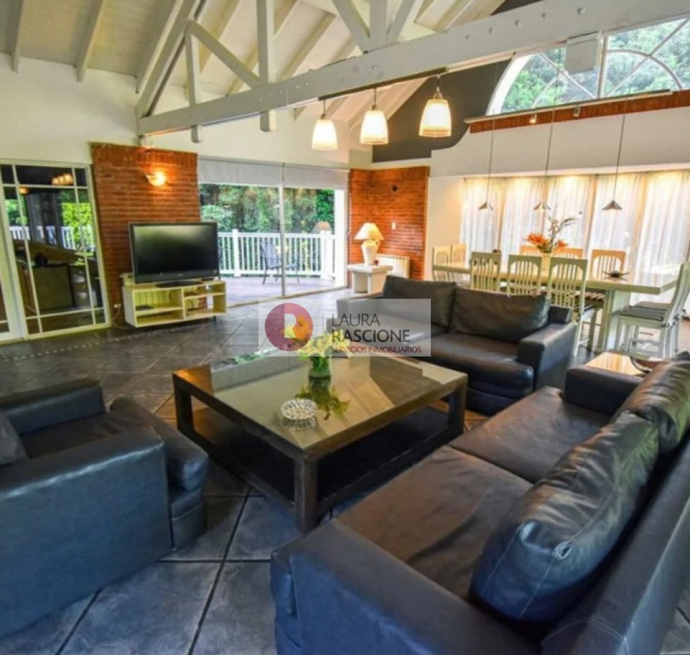 Casa en Venta en Carilo