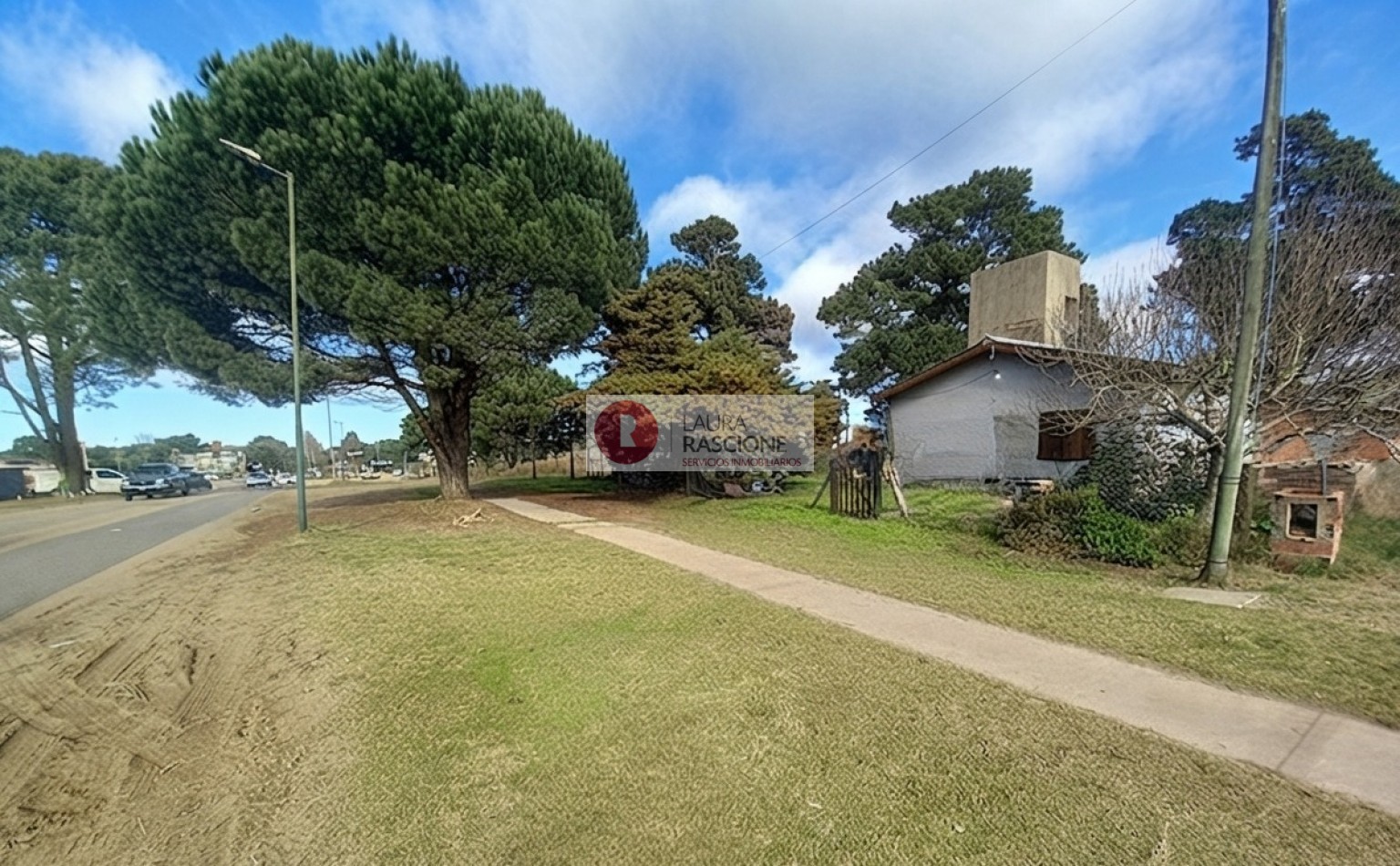 LOTE MULTIFAMILIAR Y COMERCIAL CON EXCELENTE UBICACION EN OSTENDE