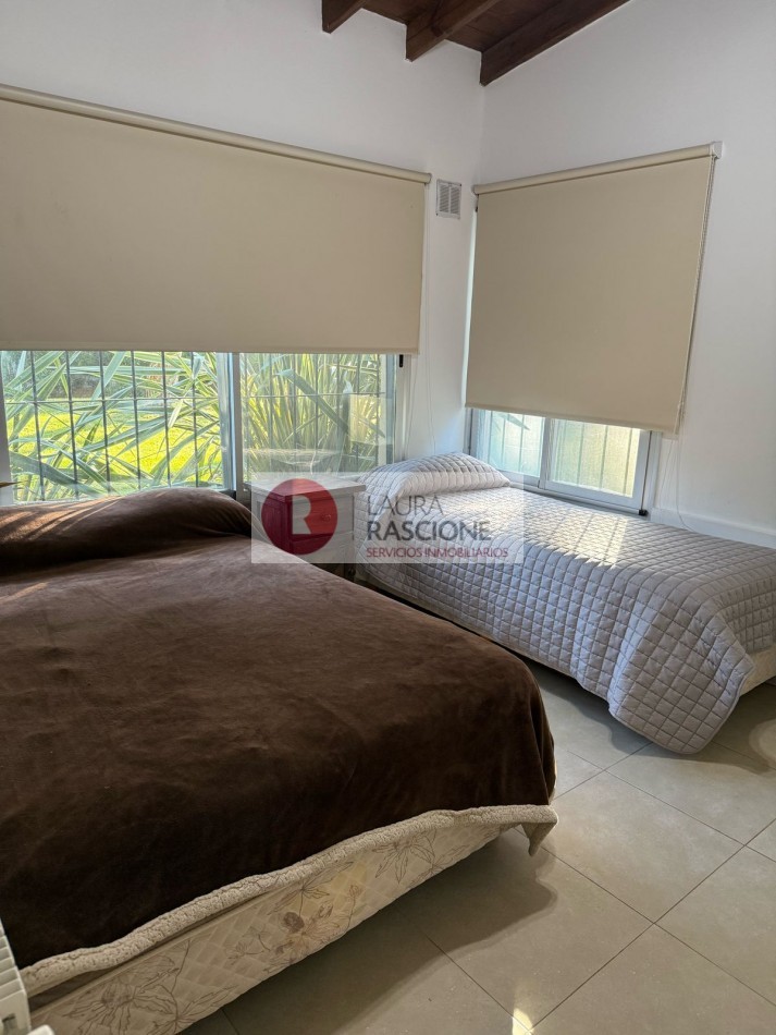 Casa en venta  Pinamar Norte, cerca del centro del Olimpo y la playa