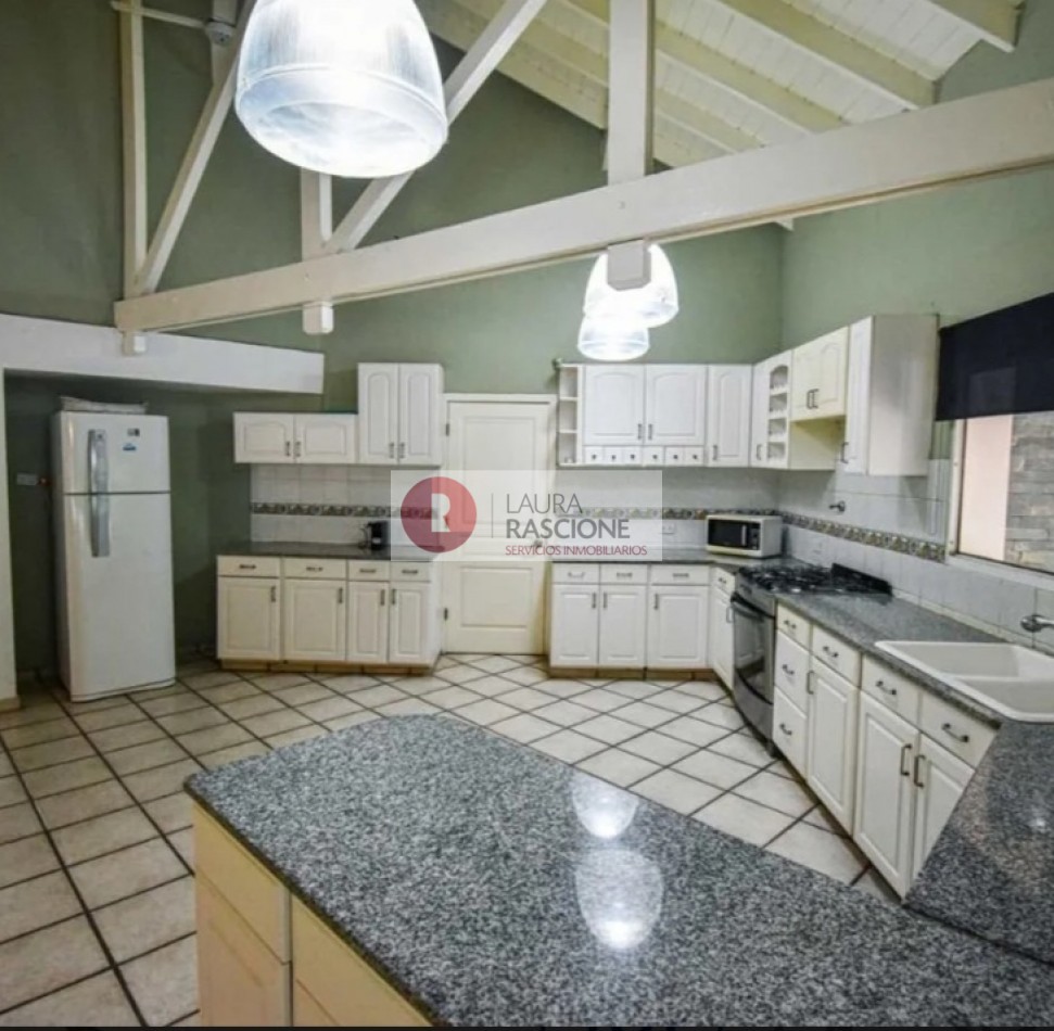 Casa en Venta en Carilo