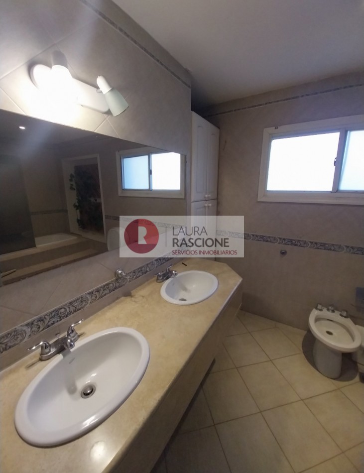 Casa en Venta en Carilo