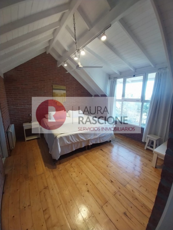 Casa en venta en Carilo, sobre Avutarda a 100 mas del mar!