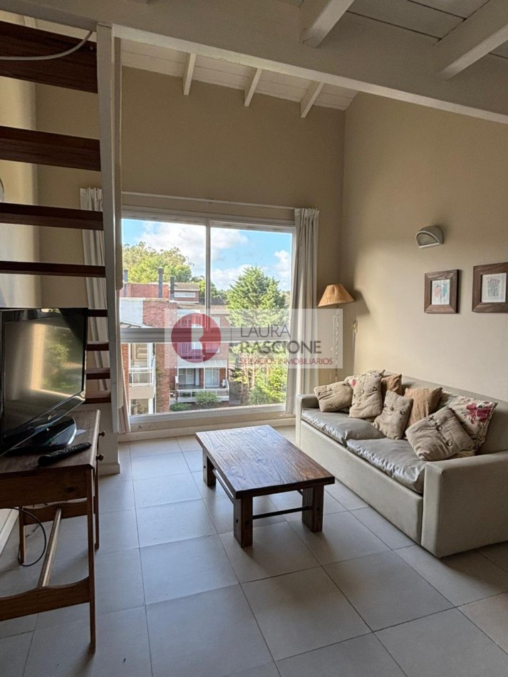 DEPARTAMENTO CON PISCINA 3 I