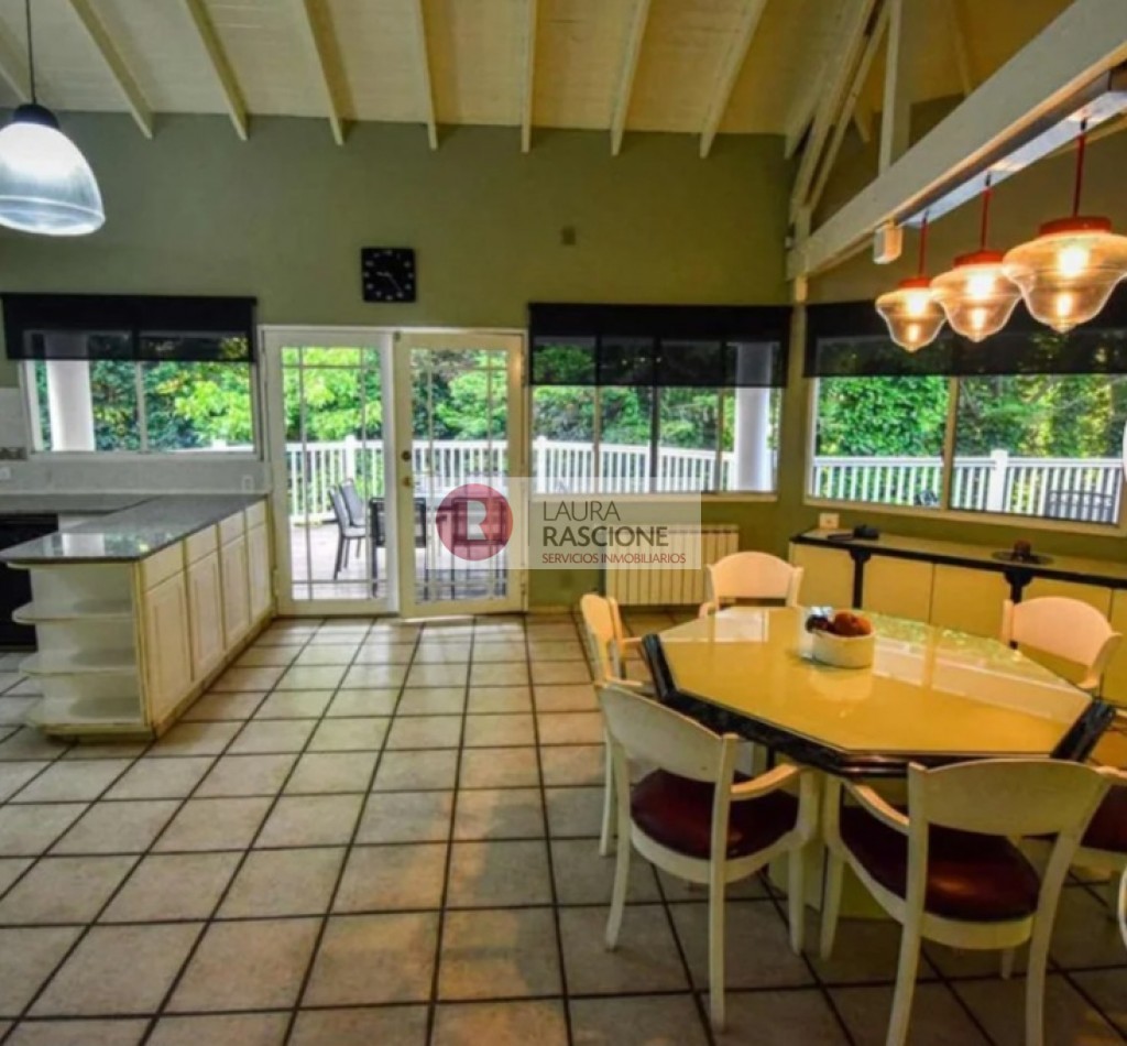 Casa en Venta en Carilo