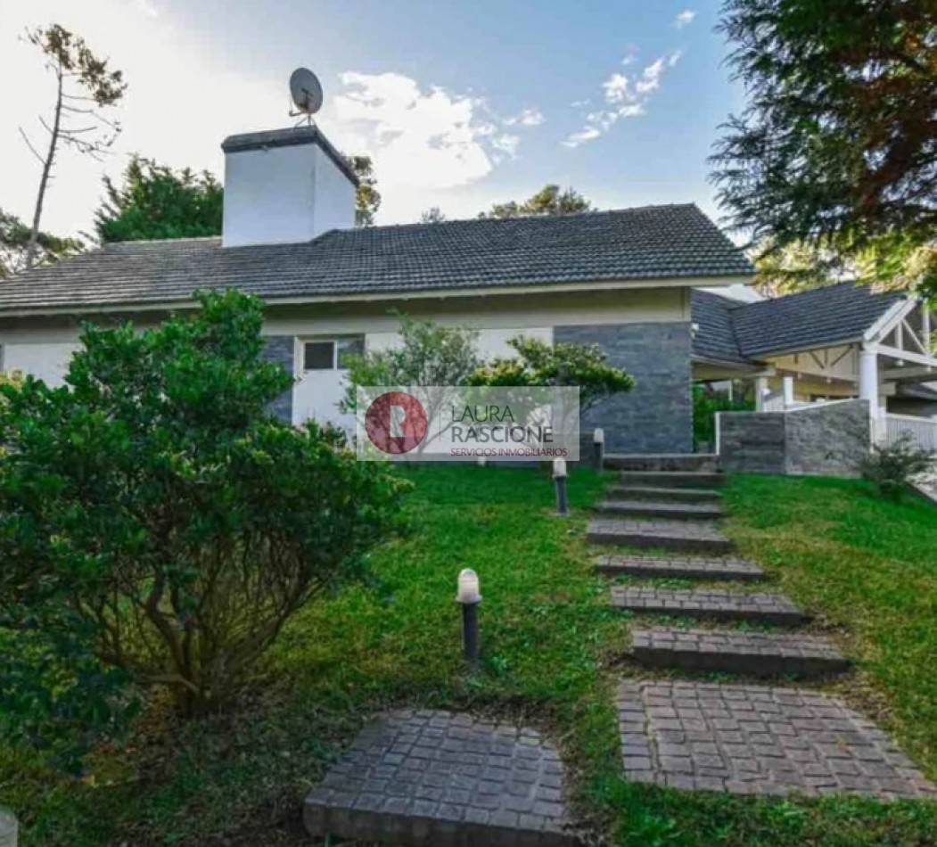 Casa en Venta en Carilo