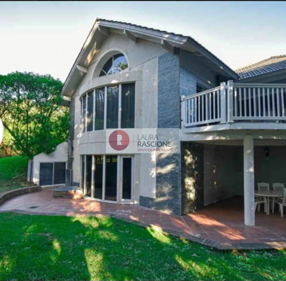 Casa en Venta en Carilo