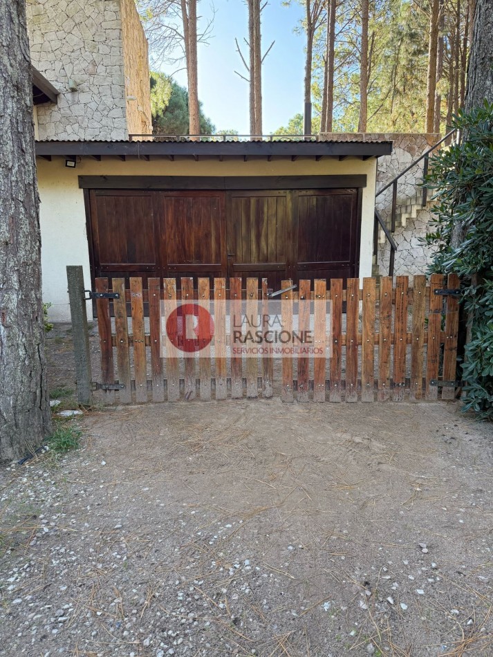 Casa en venta  Pinamar Norte, cerca del centro del Olimpo y la playa