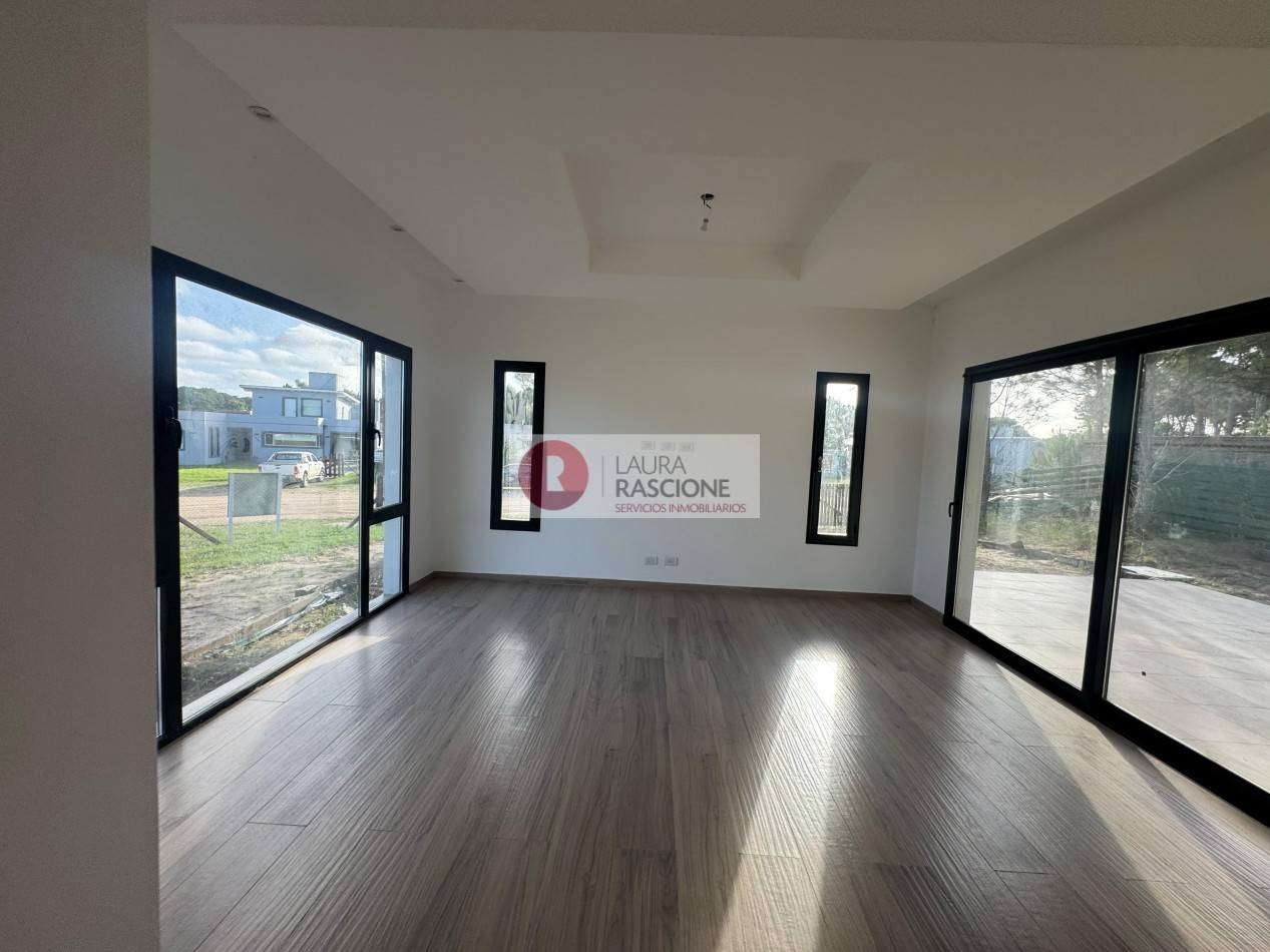 CASA A ESTRENAR ZONA NAYADES