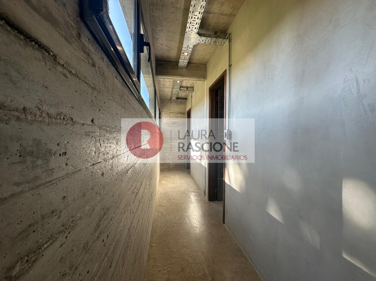 Venta de Casa 4 ambientes con piscina Barrio Nayades, Pinamar