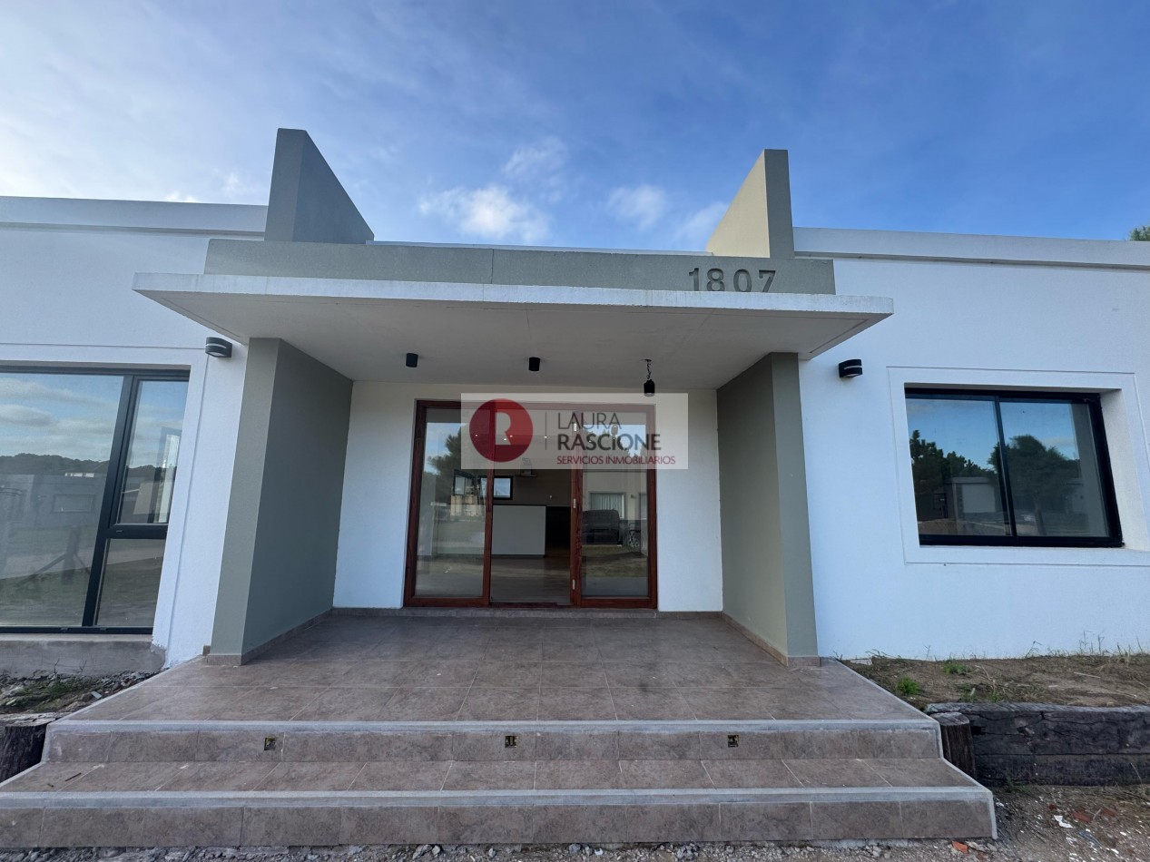 CASA A ESTRENAR ZONA NAYADES