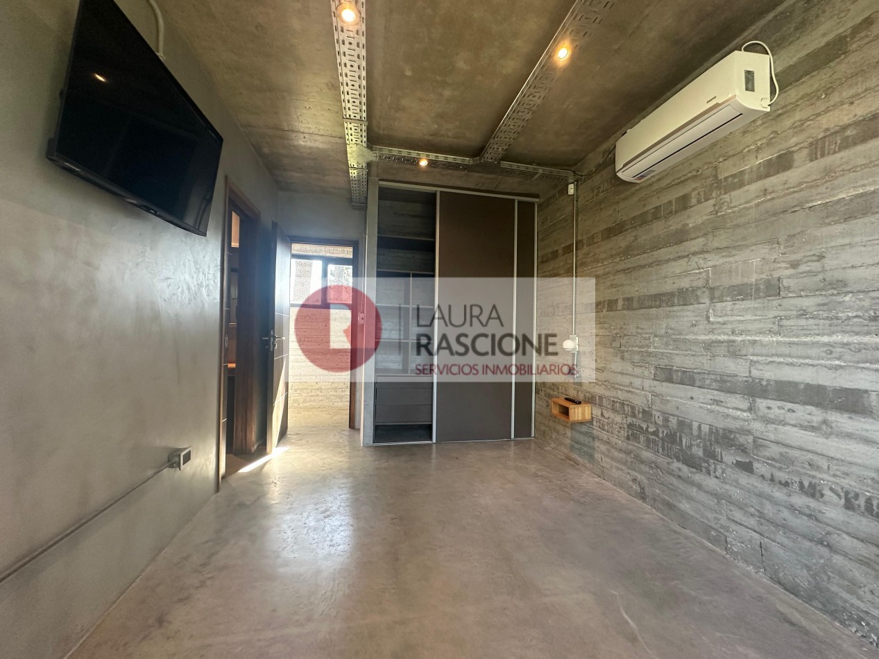 Venta de Casa 4 ambientes con piscina Barrio Nayades, Pinamar