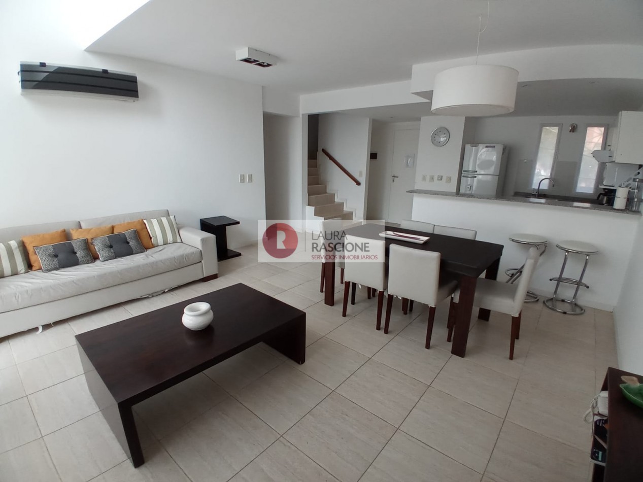 DUPLEX 3 AMBIENTES A 50 MTS DEL MAR