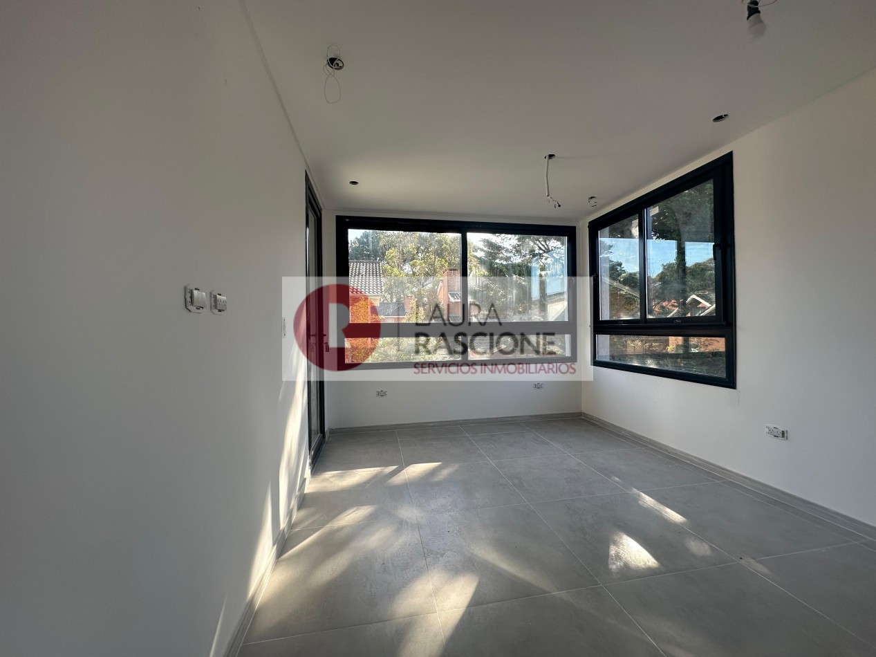 Venta Departamento de 3 ambientes a Estrenar en zona Duplex-Pinamar