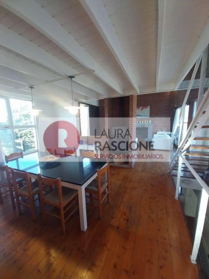 Casa en venta en Carilo, sobre Avutarda a 100 mas del mar!