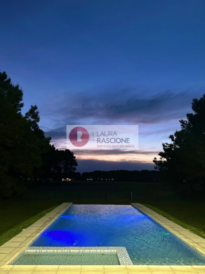 Casa de 4 Dormitorios - Sobre la Cancha de Polo en La Herradura, Pinamar