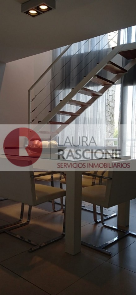 DEPARTAMENTO TRES AMB DUPLEX EN CARILO A 50 MTS DEL MAR