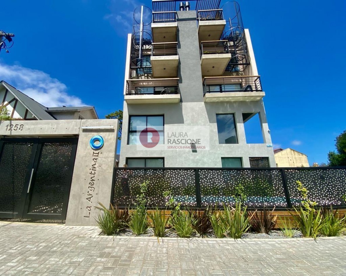 Departamento 2 Ambientes con Balcon Parrilla y Cochera en Pinamar