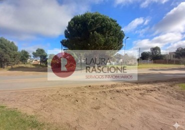 LOTE MULTIFAMILIAR Y COMERCIAL CON EXCELENTE UBICACION EN OSTENDE