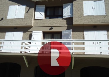 Departamento con cochera y dependencia de Servicio en Pinamar